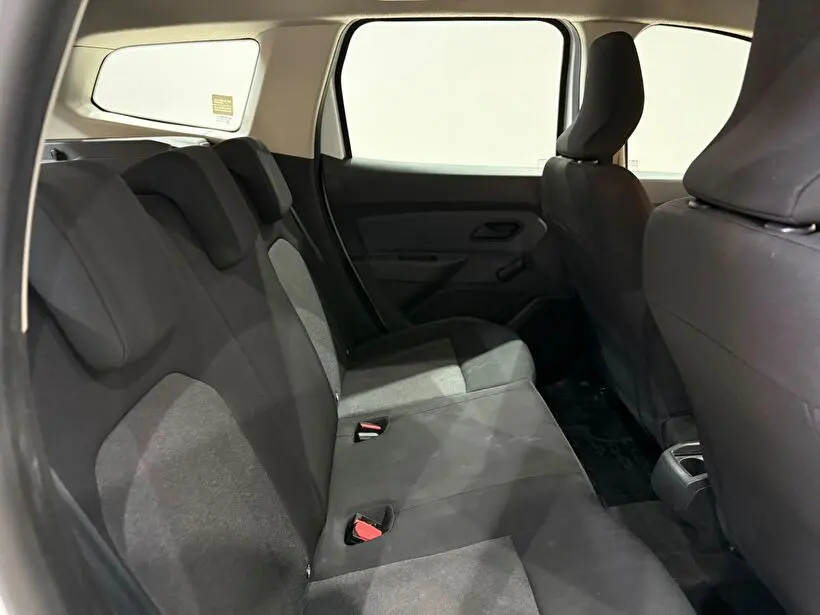 Dacia Duster Essential 1.3 TCE 4x4, fotoğraf 12