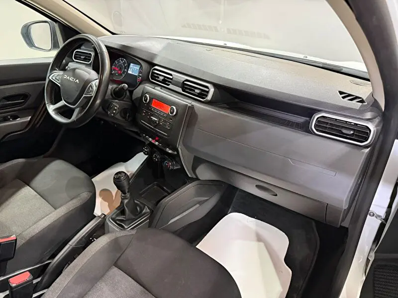 Dacia Duster Essential 1.3 TCE 4x4, fotoğraf 28