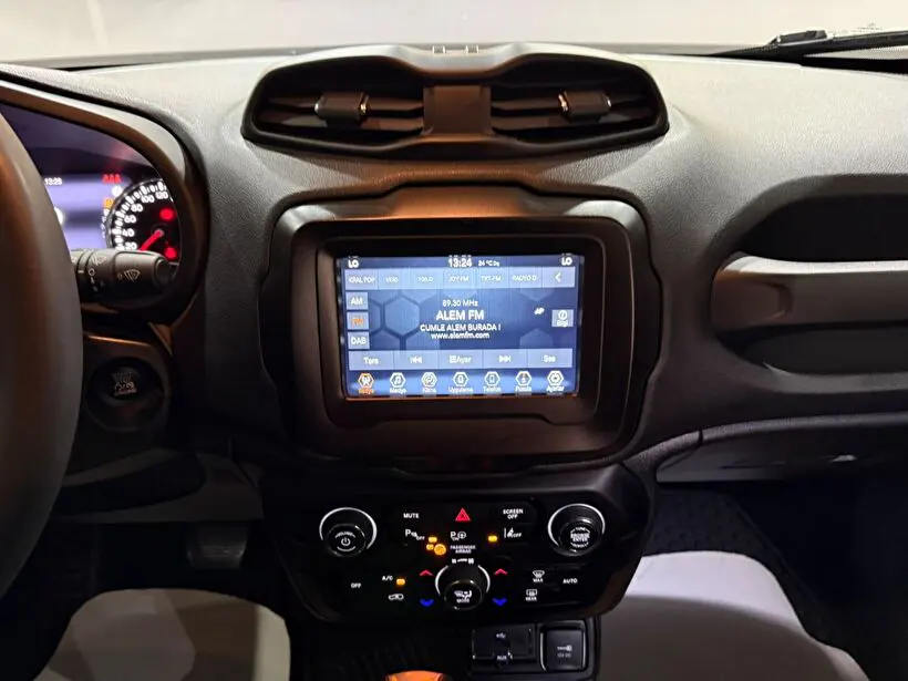 Jeep Renegade 1.3 Turbo 4x2 Limited DDCT, fotoğraf 15