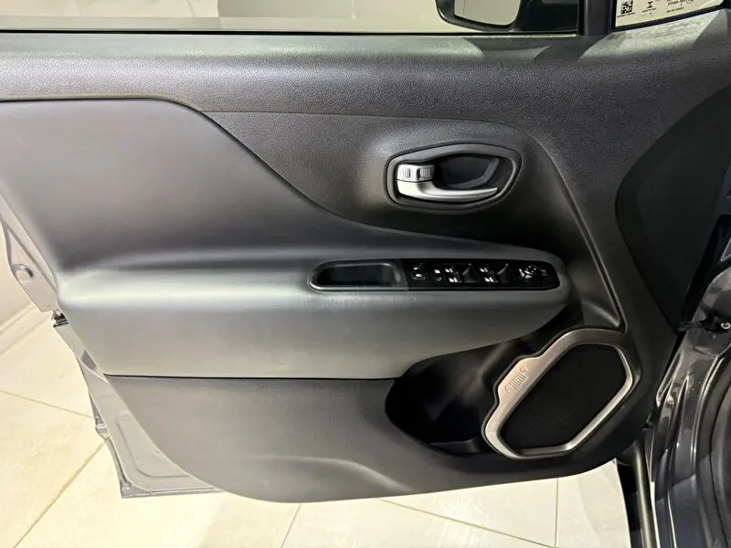 Jeep Renegade 1.3 Turbo 4x2 Limited DDCT, fotoğraf 23