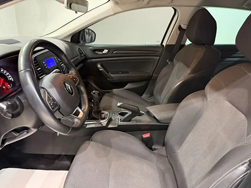 Renault Megane Sedan 1.3 TCe Joy Comfort EDC, fotoğraf 24