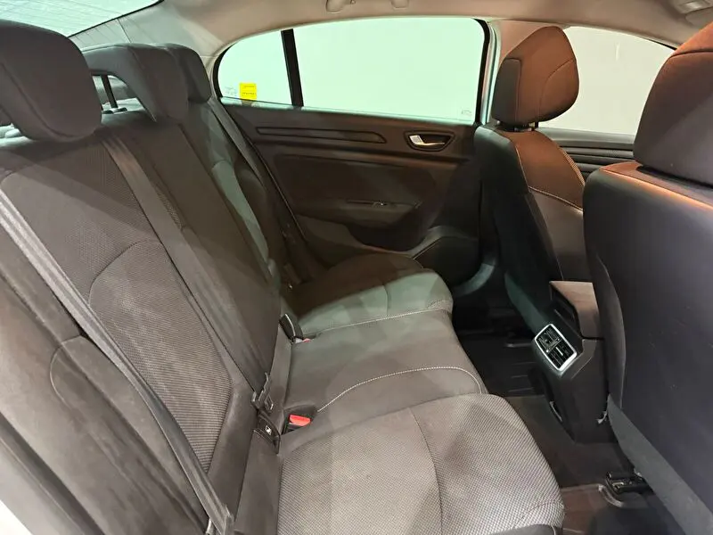 Renault Megane Sedan 1.3 TCe Joy Comfort EDC, fotoğraf 28