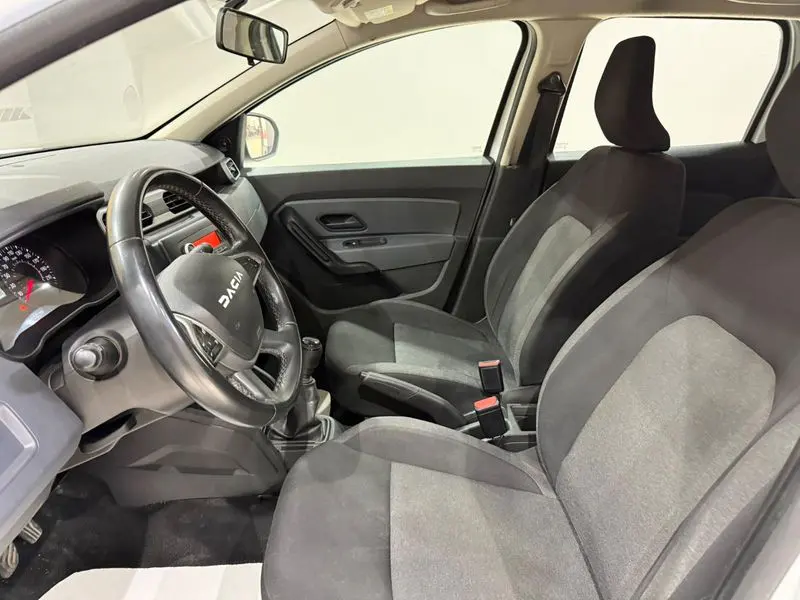 Dacia Duster Essential 1.3 TCE 4x4, fotoğraf 24