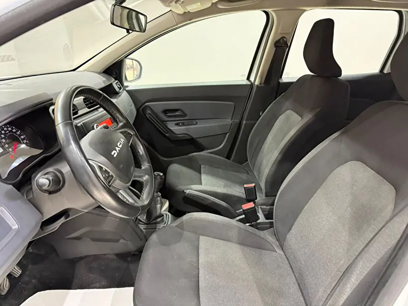 Dacia Duster Essential 1.3 TCE 4x4, fotoğraf 8