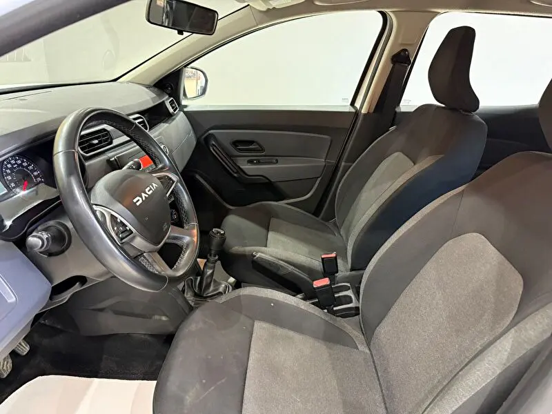 Dacia Duster Essential 1.3 TCE 4x4, fotoğraf 23