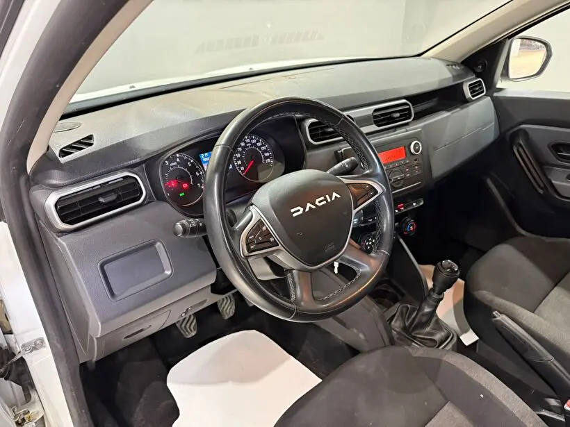 Dacia Duster Essential 1.3 TCE 4x4, fotoğraf 9