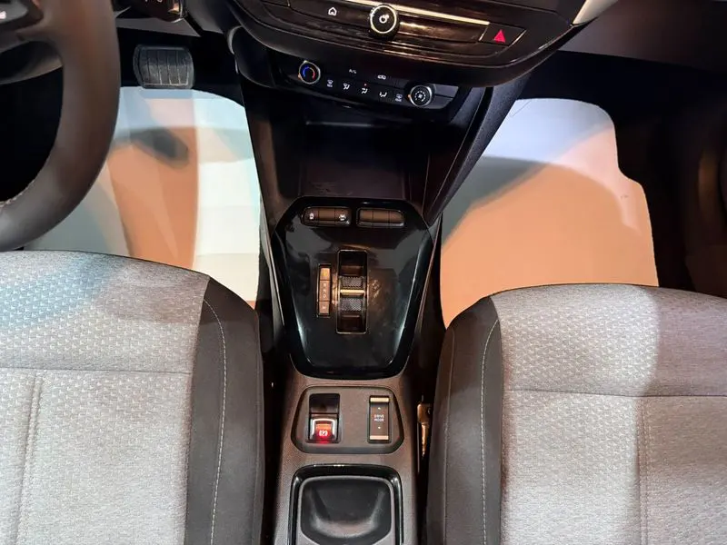 Opel Corsa 1.2 T Edition AT8, fotoğraf 32