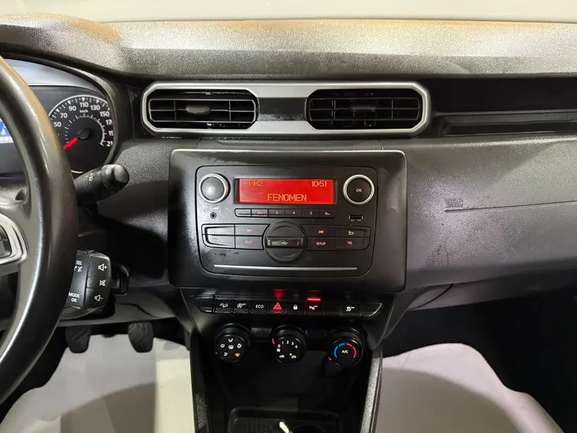 Dacia Duster Essential 1.3 TCE 4x4, fotoğraf 13