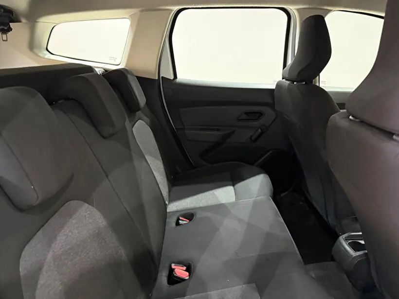 Dacia Duster Essential 1.3 TCE 4x4, fotoğraf 12