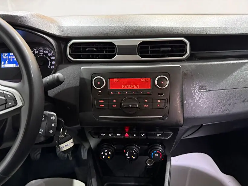 Dacia Duster Essential 1.3 TCE 4x4, fotoğraf 15