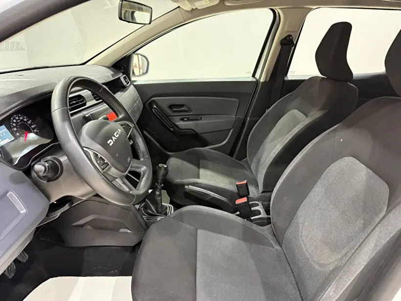 Dacia Duster Essential 1.3 TCE 4x4, fotoğraf 8
