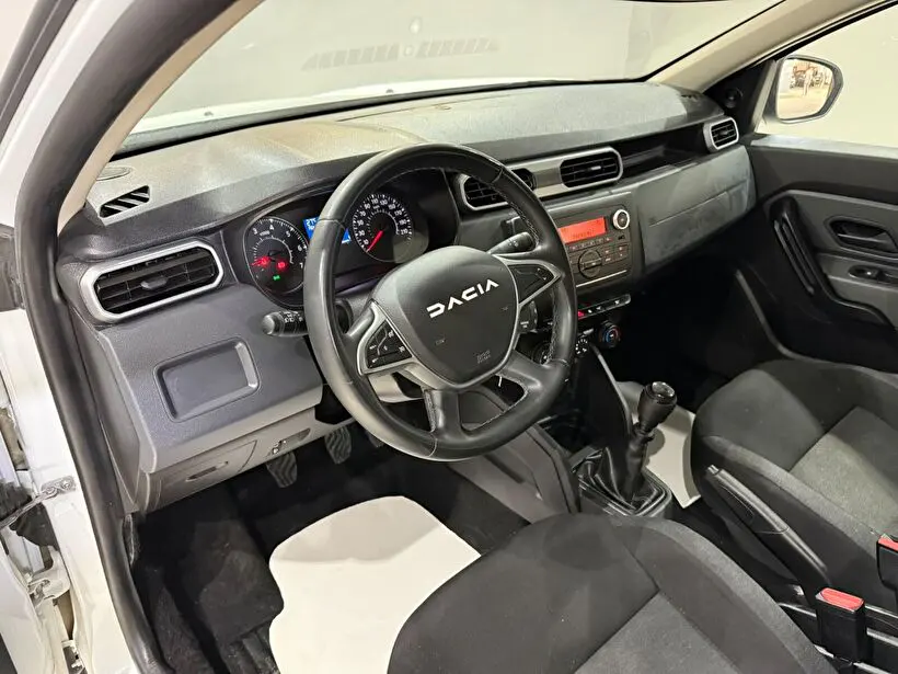 Dacia Duster Essential 1.3 TCE 4x4, fotoğraf 9