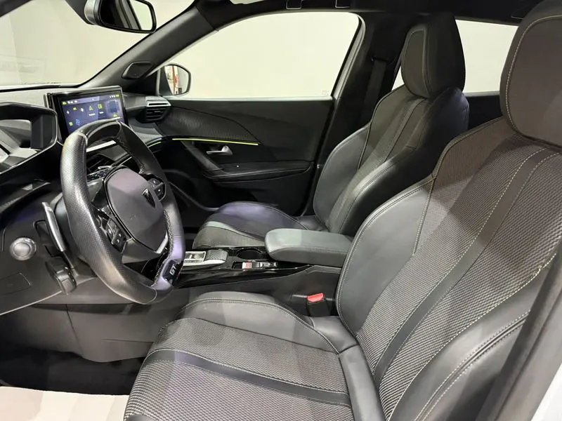 Peugeot 2008 1.2 PureTech GT EAT8, fotoğraf 25