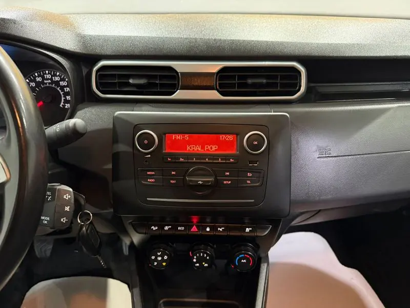 Dacia Duster Essential 1.3 TCE 4x4, fotoğraf 31