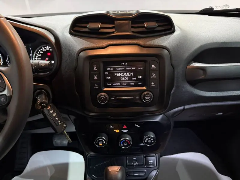 Jeep Renegade 1.3 Turbo 4x2 Longitude DDCT, fotoğraf 31