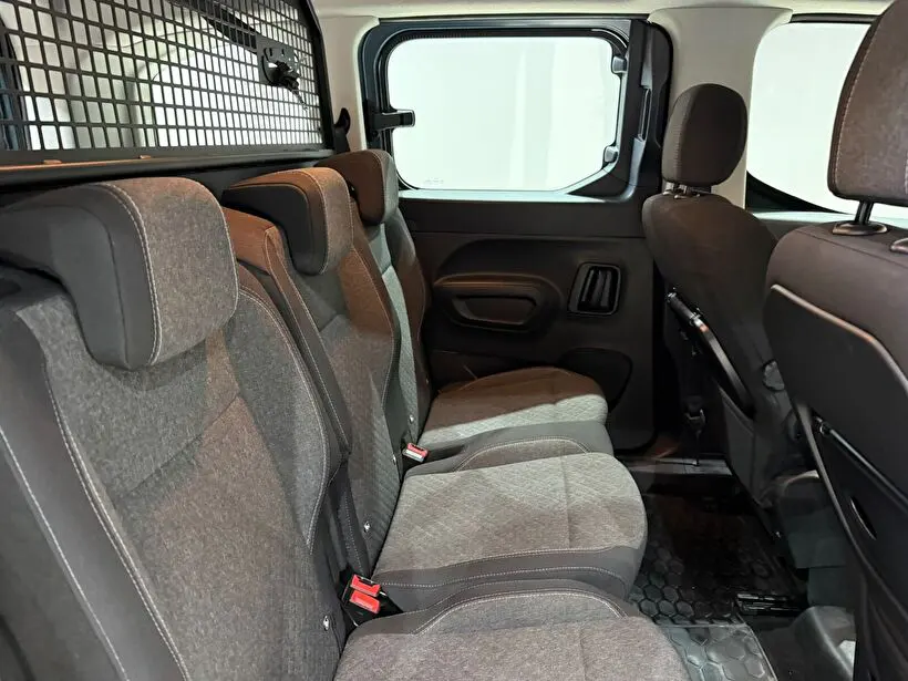 Opel Combo 1.5 D Essential, fotoğraf 12