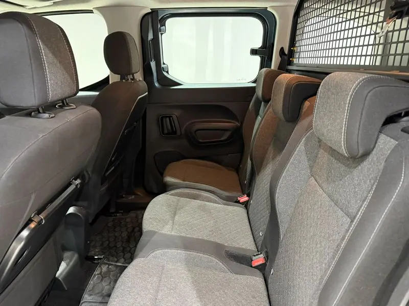 Opel Combo 1.5 D Essential, fotoğraf 26