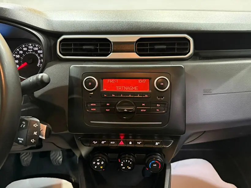 Dacia Duster Essential 1.3 TCE 4x4, fotoğraf 15