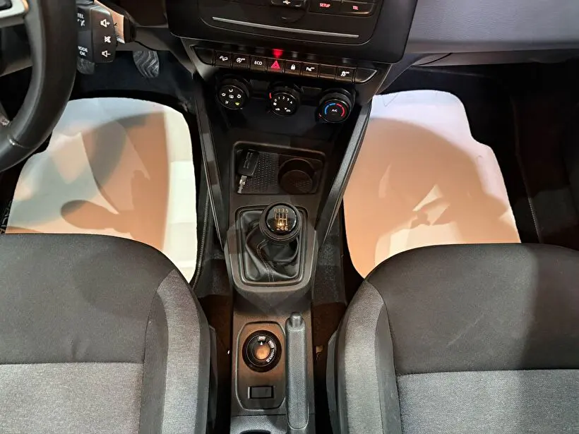 Dacia Duster Essential 1.3 TCE 4x4, fotoğraf 16