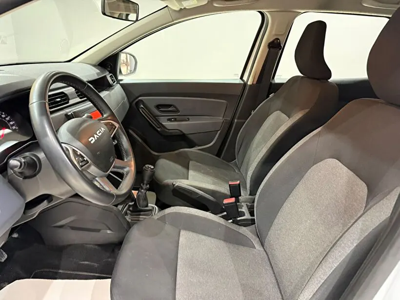 Dacia Duster Essential 1.3 TCE 4x4, fotoğraf 8