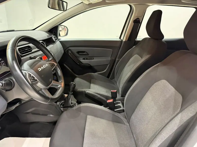 Dacia Duster Essential 1.3 TCE 4x4, fotoğraf 24