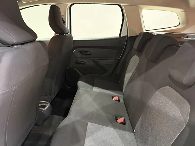 Dacia Duster Essential 1.3 TCE 4x4, fotoğraf 26