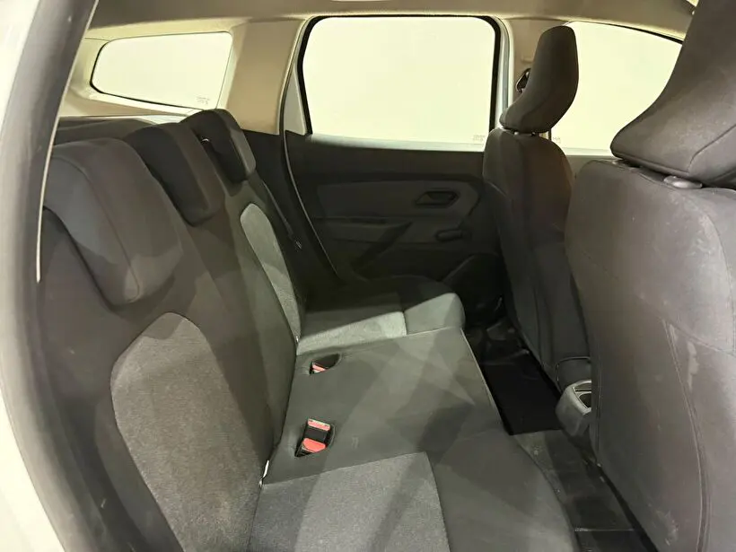 Dacia Duster Essential 1.3 TCE 4x4, fotoğraf 12