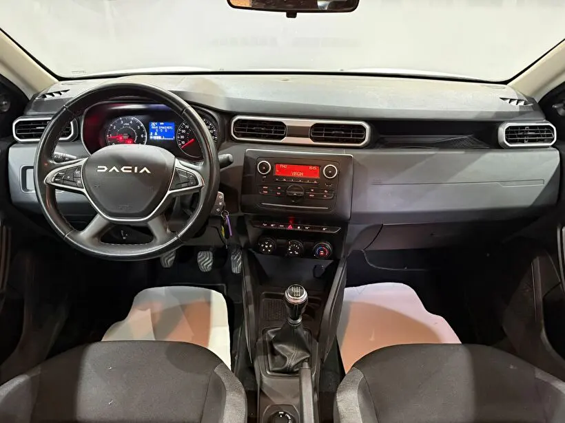 Dacia Duster Essential 1.3 TCE 4x4, fotoğraf 13