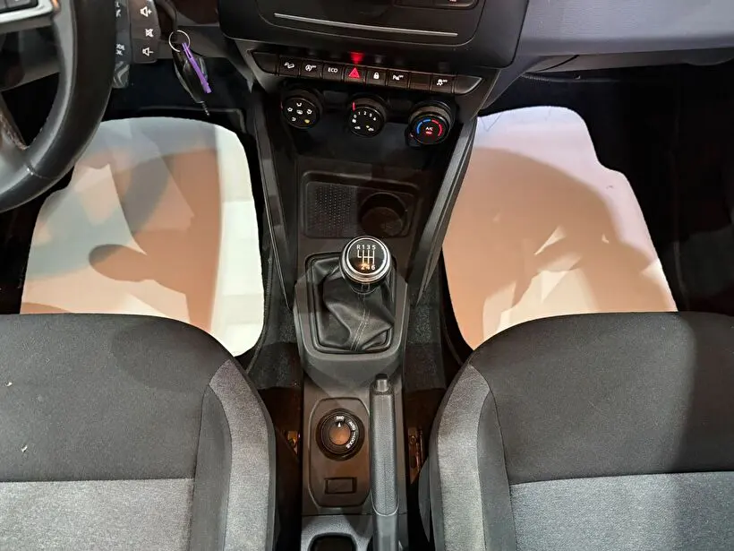 Dacia Duster Essential 1.3 TCE 4x4, fotoğraf 16