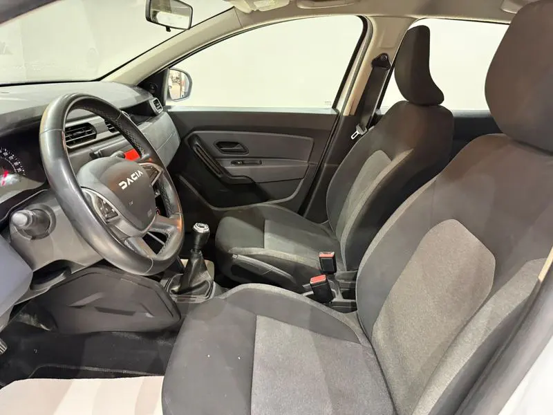 Dacia Duster Essential 1.3 TCE 4x4, fotoğraf 24