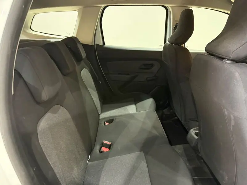 Dacia Duster Essential 1.3 TCE 4x4, fotoğraf 28