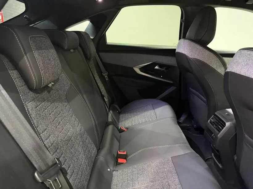Peugeot 3008 1.2 Hybrid Allure e-DCS6, fotoğraf 13