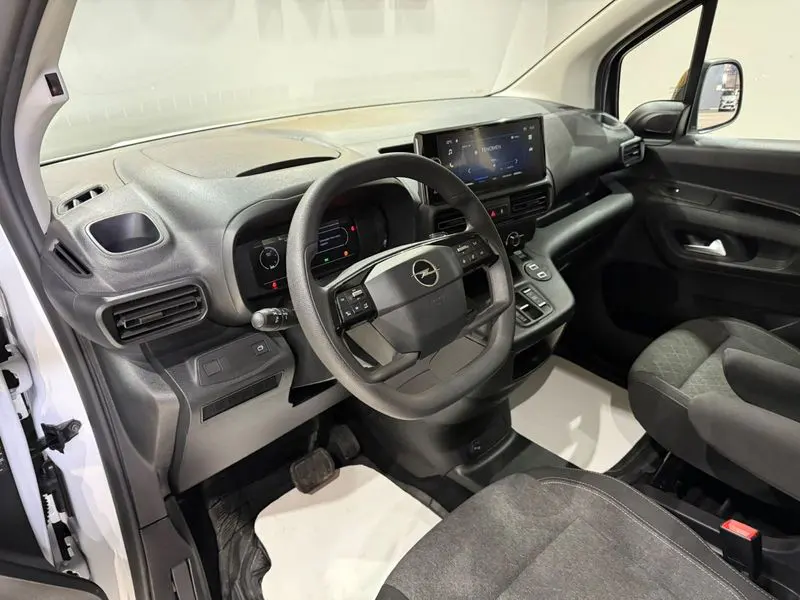 Opel Combo 1.5 D Essential, fotoğraf 25