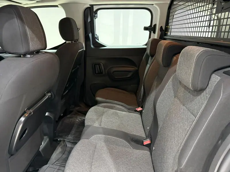 Opel Combo 1.5 D Essential, fotoğraf 26