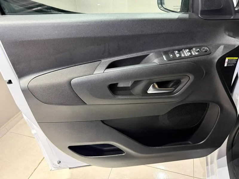 Citroen Berlingo 1.5 BlueHDI Plus EAT8, fotoğraf 23