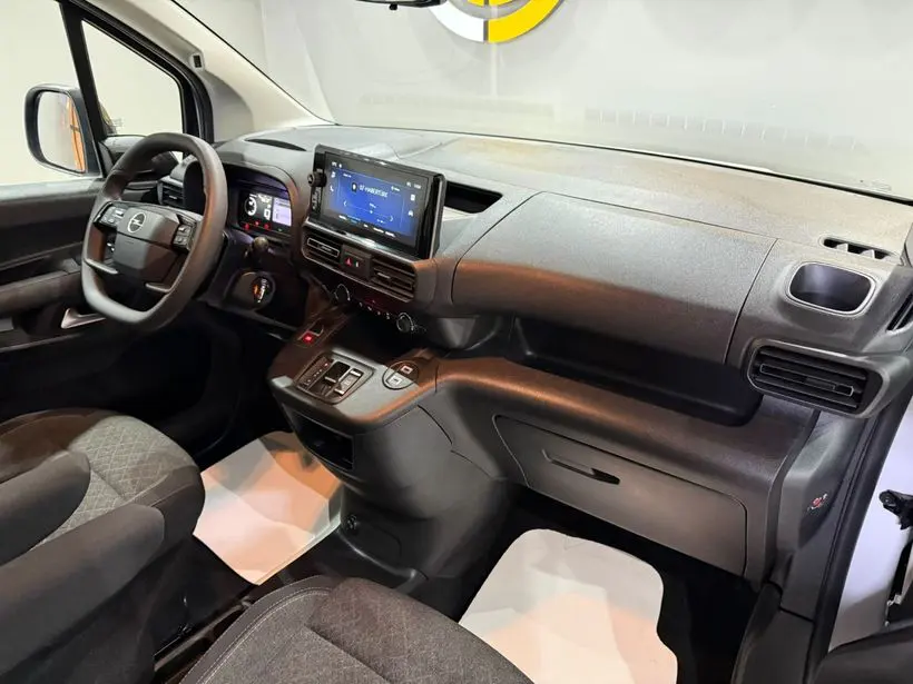 Opel Combo 1.5 D Essential, fotoğraf 11