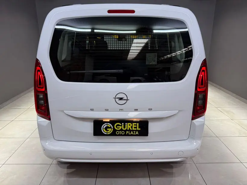 Opel Combo 1.5 D Essential, fotoğraf 5