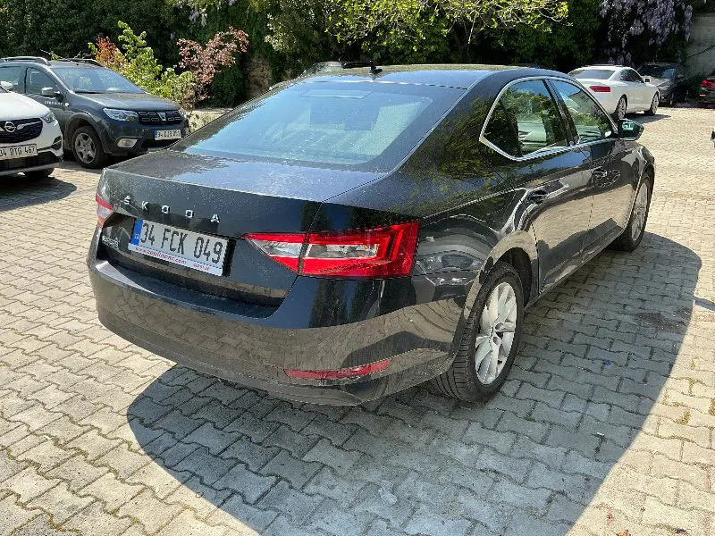 Skoda SuperB Premium 1.5 TSI ACT 150 PS DSG, fotoğraf 6