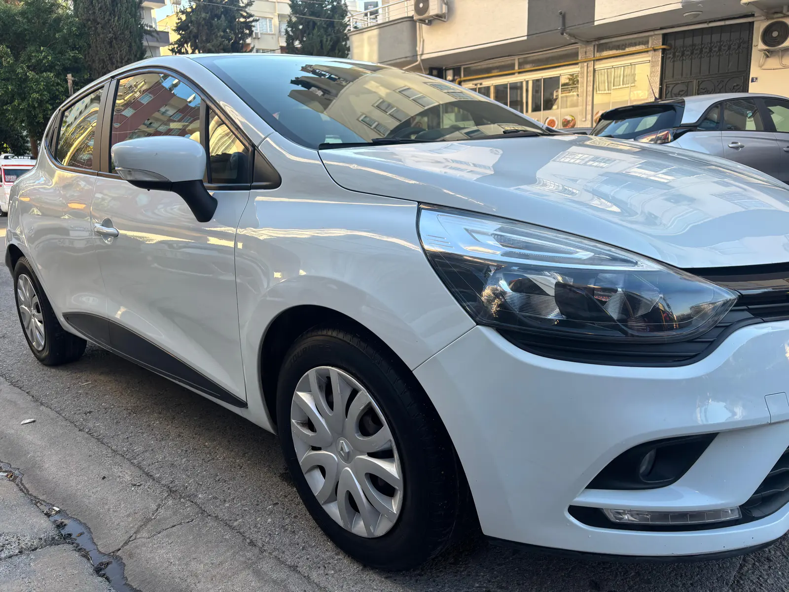 Renault Clio 0.9 TCe Joy, fotoğraf 3