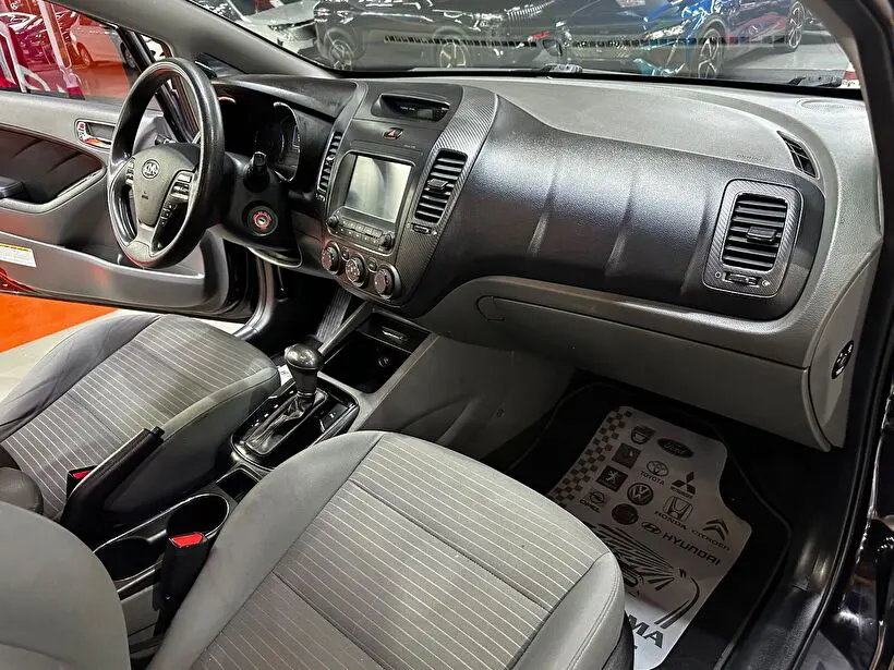 Kia Cerato 1.6 CRDI Concept Techno Paket+Sunroof DCT, fotoğraf 16