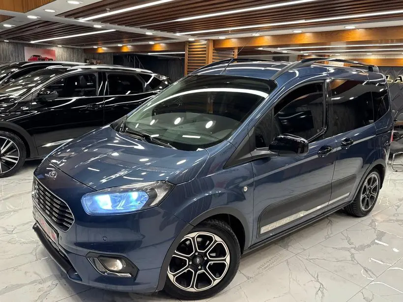 Ford Tourneo Courier Kombi 1.5 TDCI Titanium Plus, fotoğraf 11