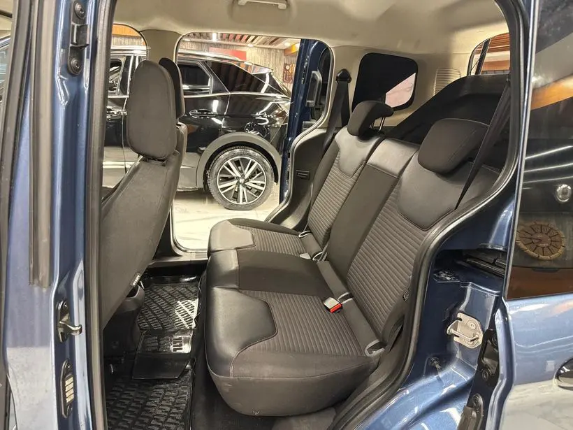 Ford Tourneo Courier Kombi 1.5 TDCI Titanium Plus, fotoğraf 24
