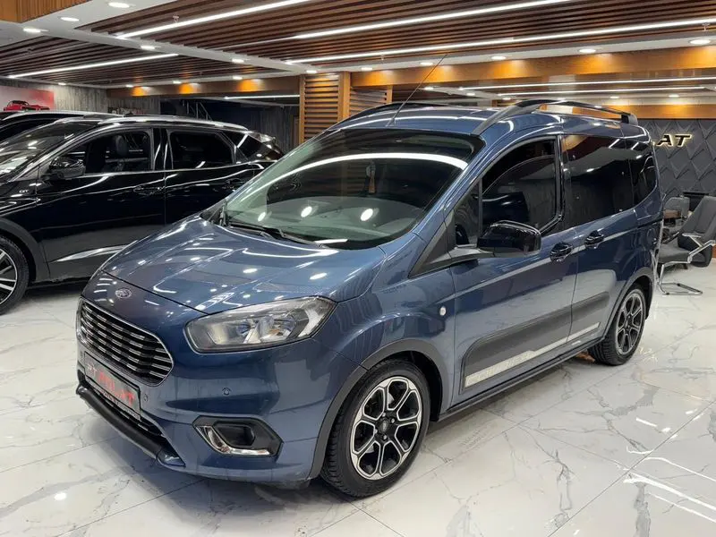 Ford Tourneo Courier Kombi 1.5 TDCI Titanium Plus, fotoğraf 28