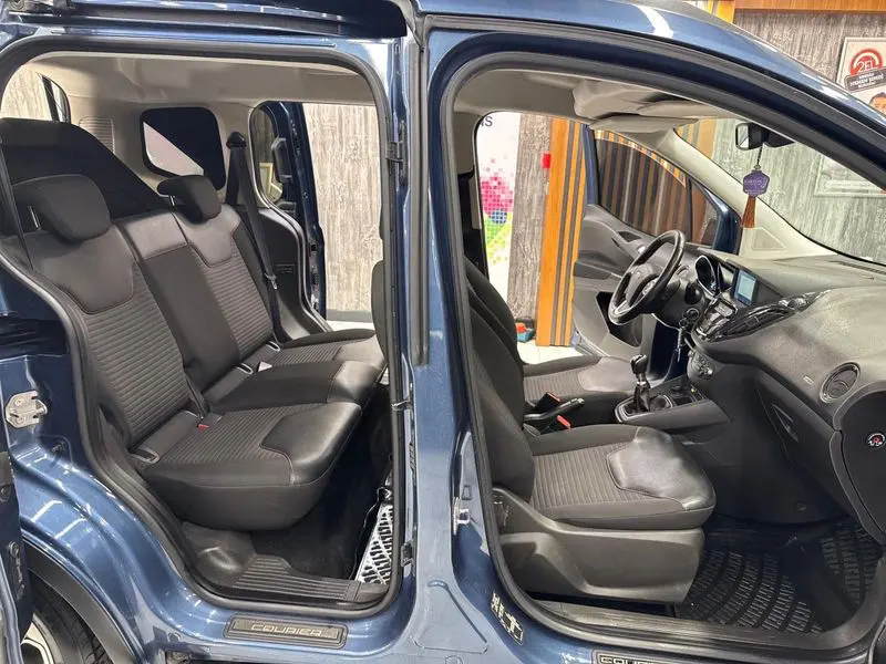 Ford Tourneo Courier Kombi 1.5 TDCI Titanium Plus, fotoğraf 40
