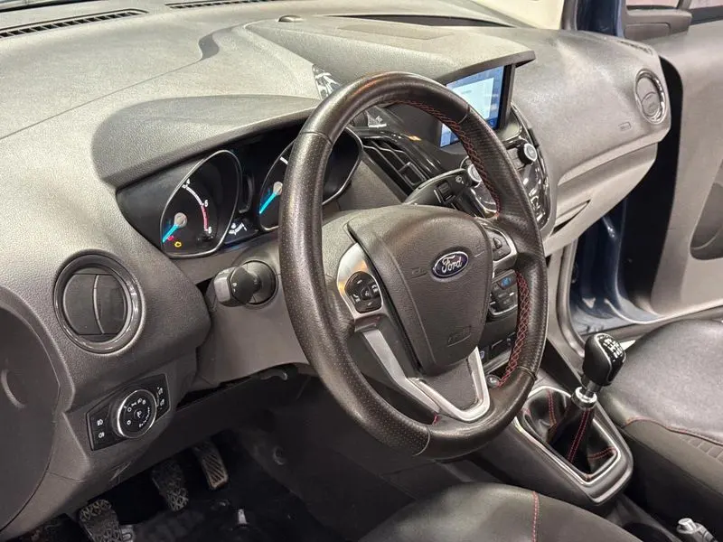 Ford Tourneo Courier Kombi 1.5 TDCI Titanium Plus, fotoğraf 42
