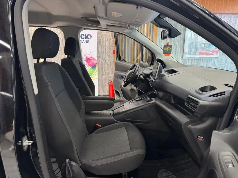 Peugeot Rifter Combi 1.5 BlueHDI Allure EAT8, fotoğraf 21
