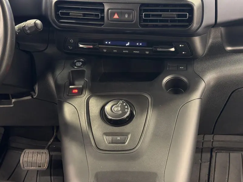Peugeot Rifter Combi 1.5 BlueHDI Allure EAT8, fotoğraf 42