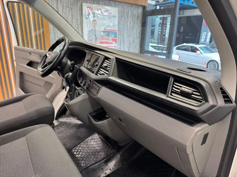 Volkswagen Transporter Camlıvan 2.0 TDI Standart Şasi Otomatik, fotoğraf 48