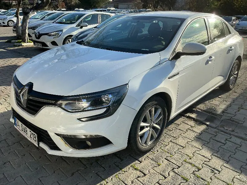 Renault Megane Sedan Touch 1.5 Blue DCI EDC 115 BG, fotoğraf 1