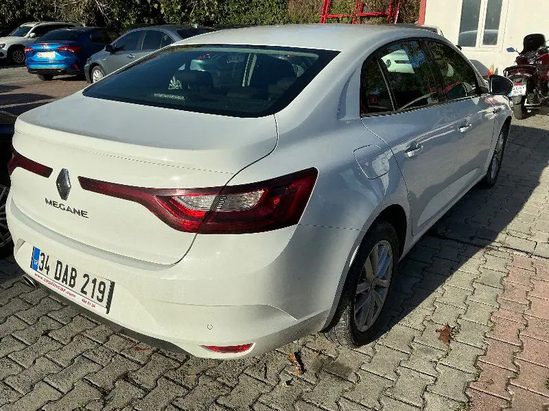 Renault Megane Sedan Touch 1.5 Blue DCI EDC 115 BG, fotoğraf 2
